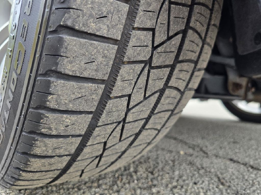 2012 BMW 3 Series Image 11