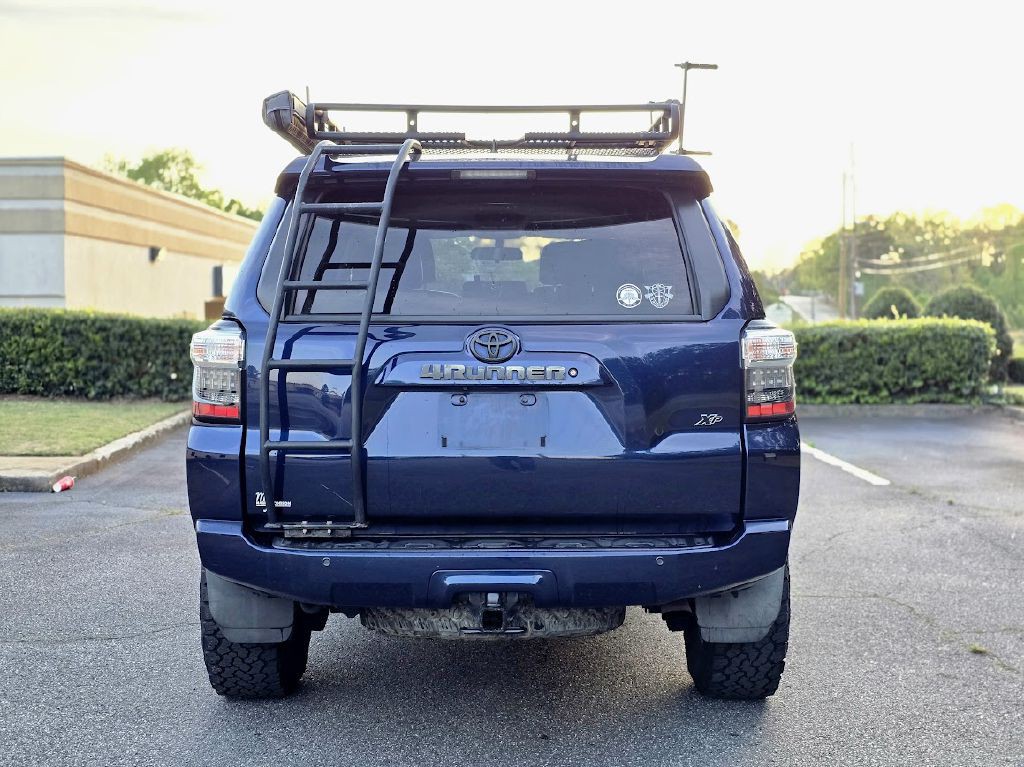 2016 Toyota 4Runner Image 8