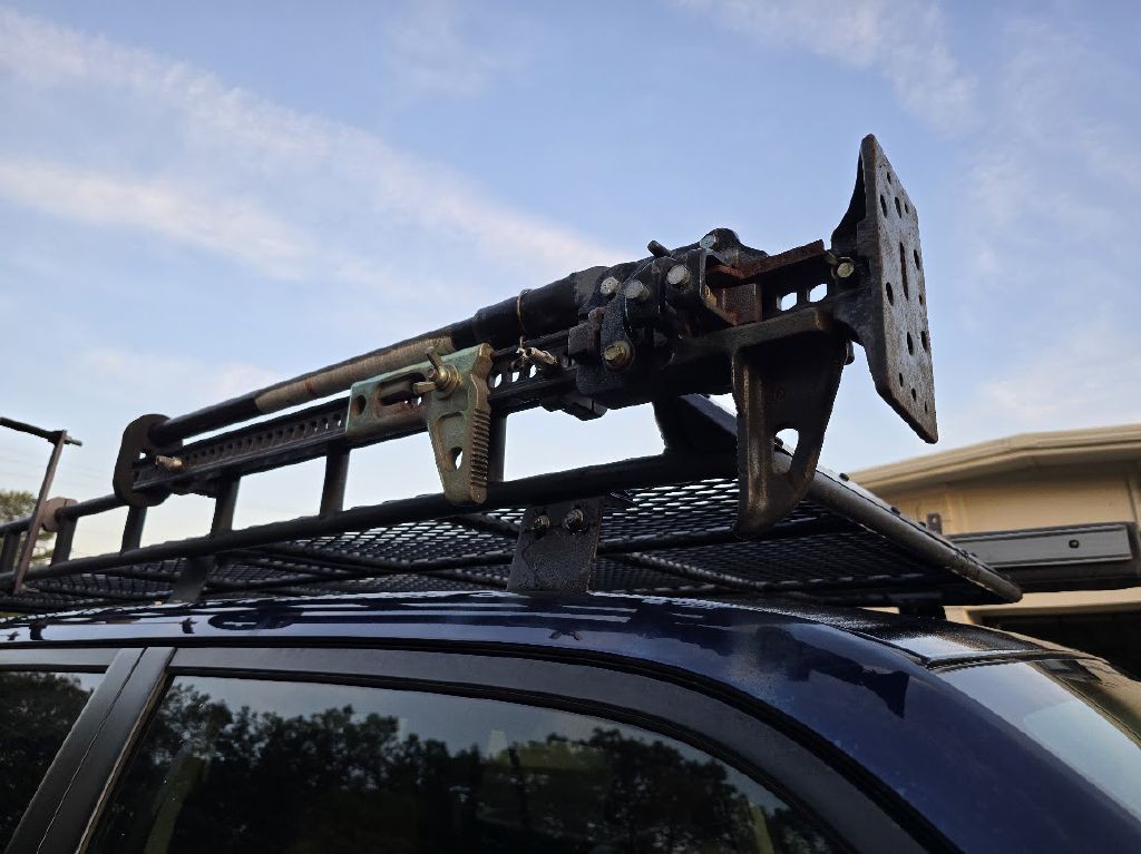 2016 Toyota 4Runner Image 17