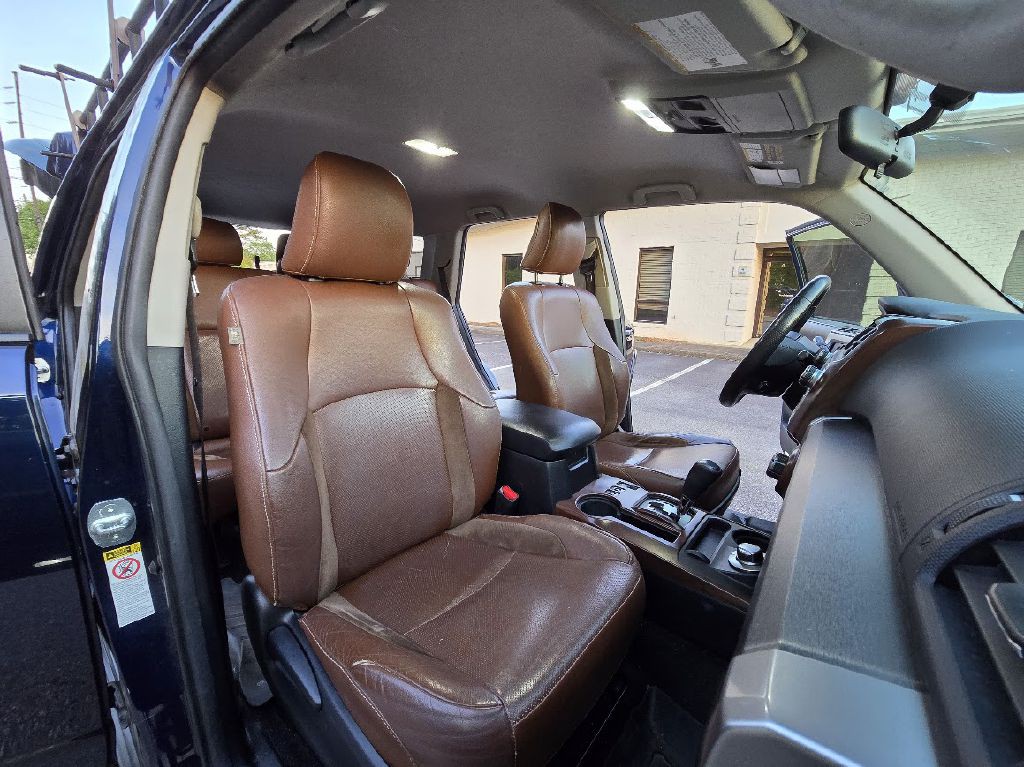 2016 Toyota 4Runner Image 26