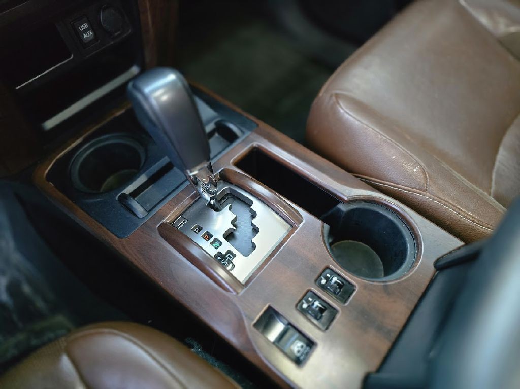 2016 Toyota 4Runner Image 33