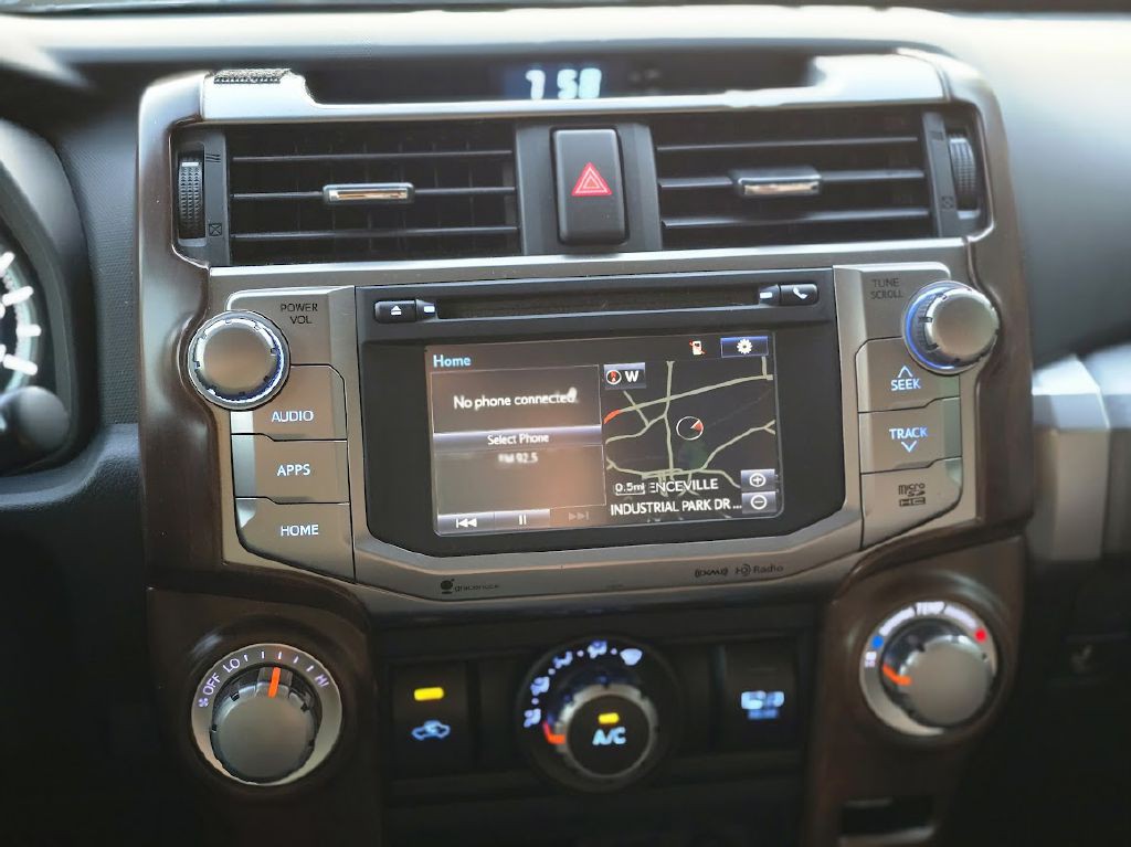 2016 Toyota 4Runner Image 35