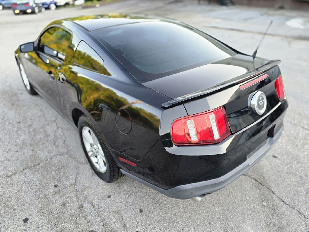 2012 Ford Mustang Image 5