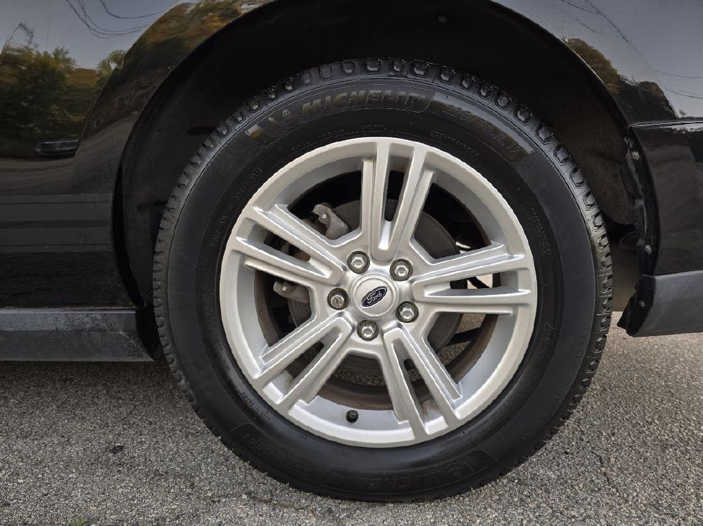 2012 Ford Mustang Image 13