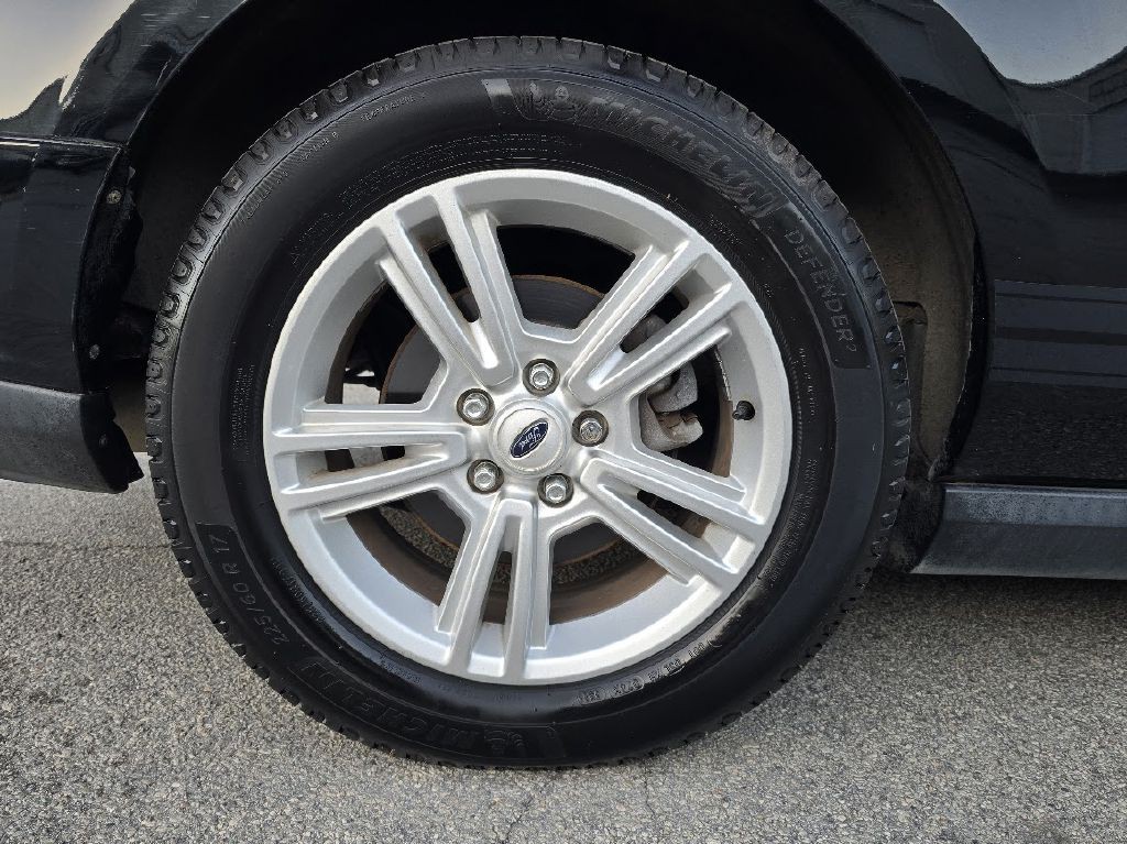 2012 Ford Mustang Image 16