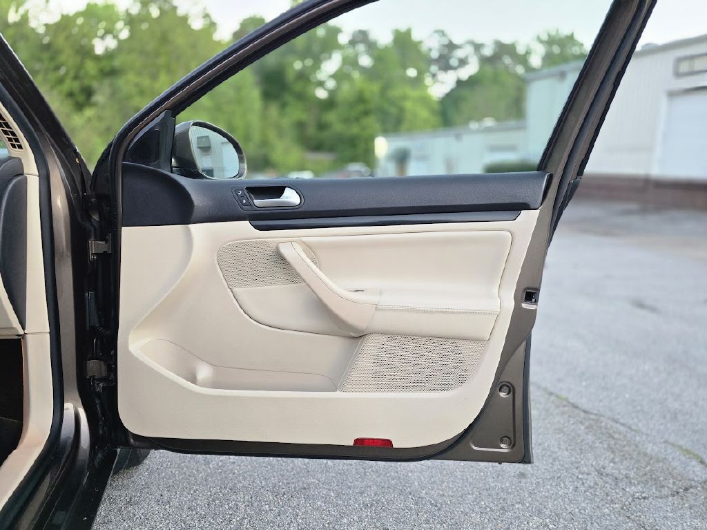 2014 Volkswagen Jetta Image 16