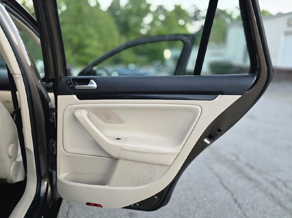 2014 Volkswagen Jetta Image 17