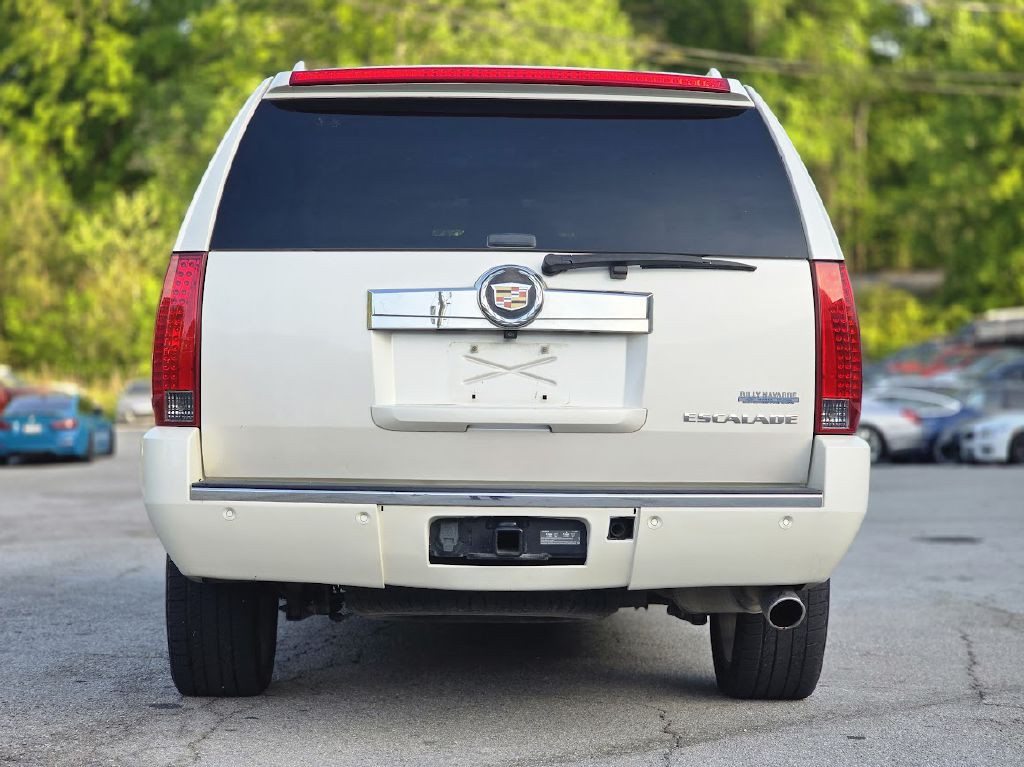 2013 Cadillac Escalade Image 7