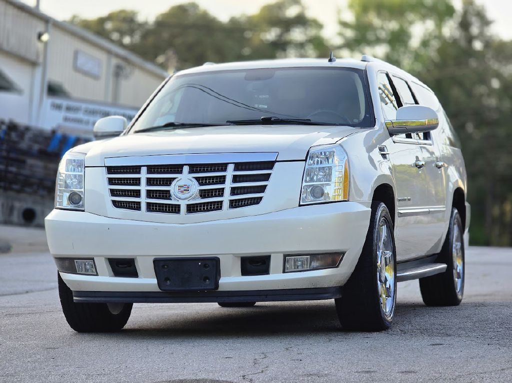 2013 Cadillac Escalade Image 13