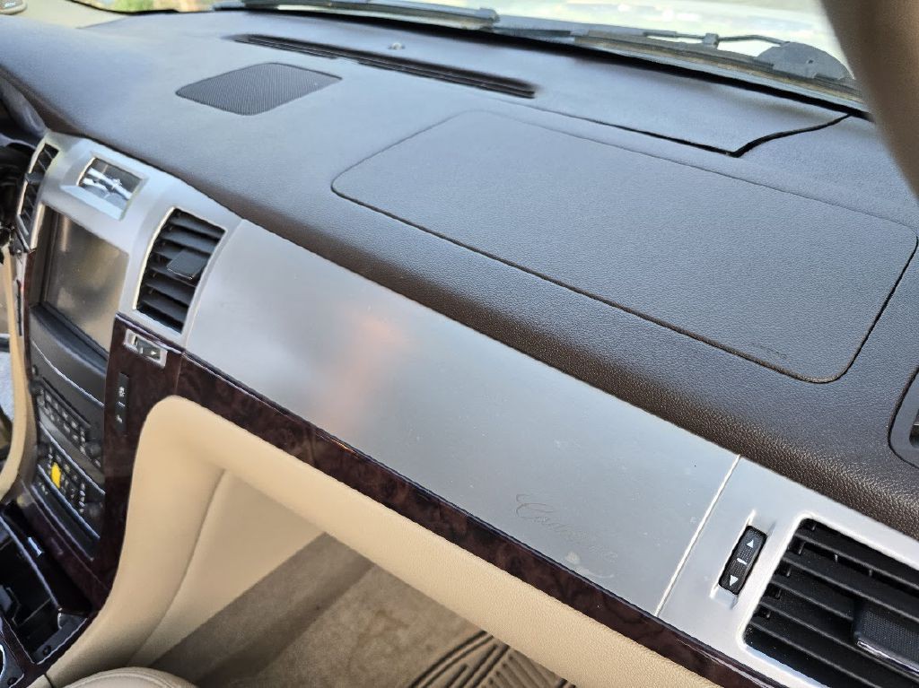 2013 Cadillac Escalade Image 30