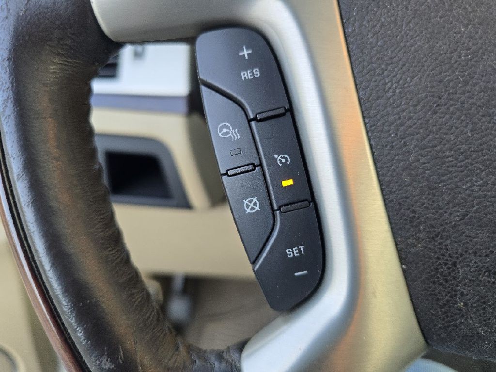 2013 Cadillac Escalade Image 37