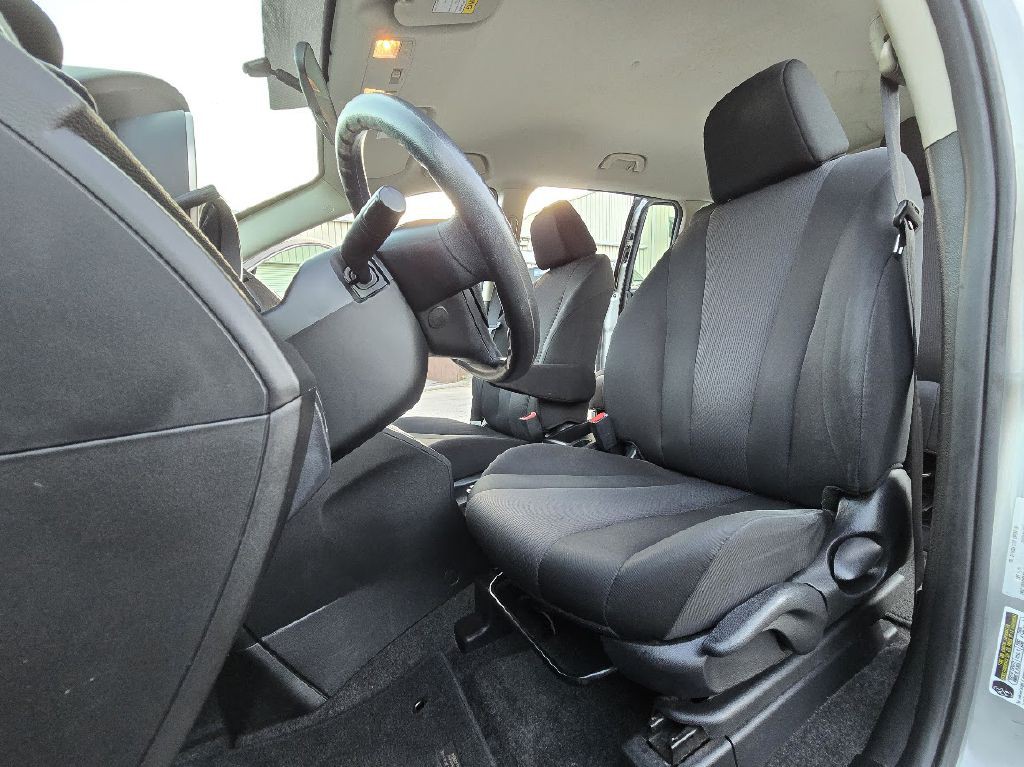 2014 Mazda Mazda5 Image 16