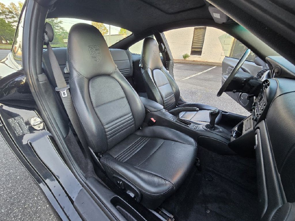 2002 Porsche 911 Image 26