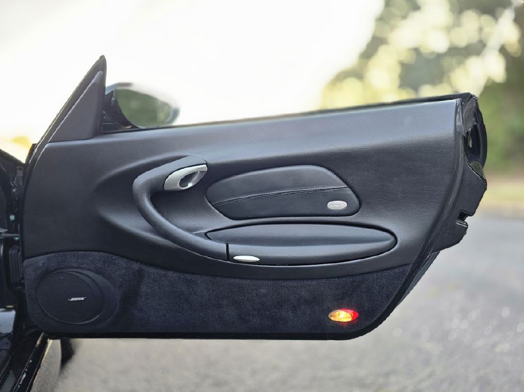 2002 Porsche 911 Image 27