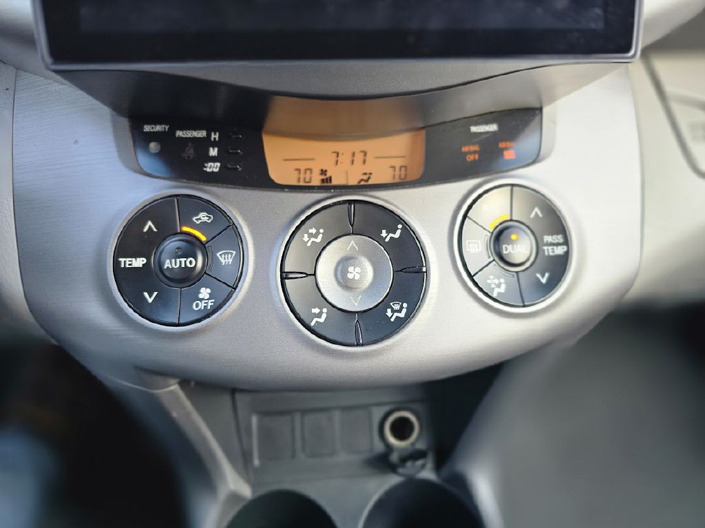 2008 Toyota Rav4 Image 30