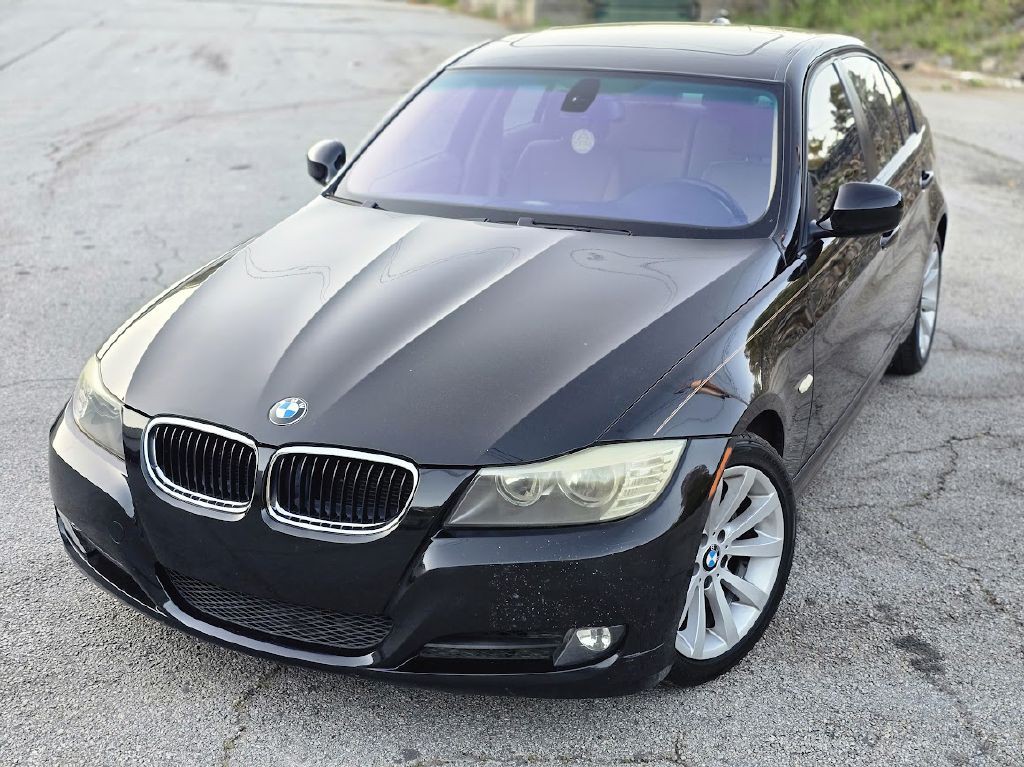 2009 BMW 3 Series Image 2