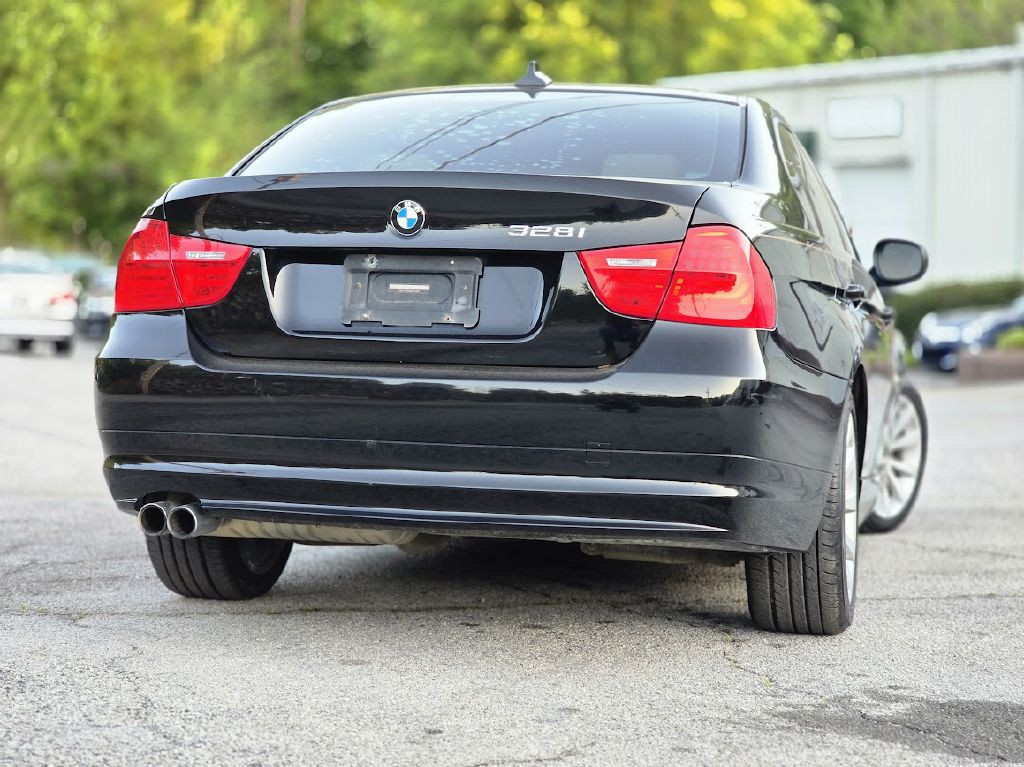 2009 BMW 3 Series Image 3