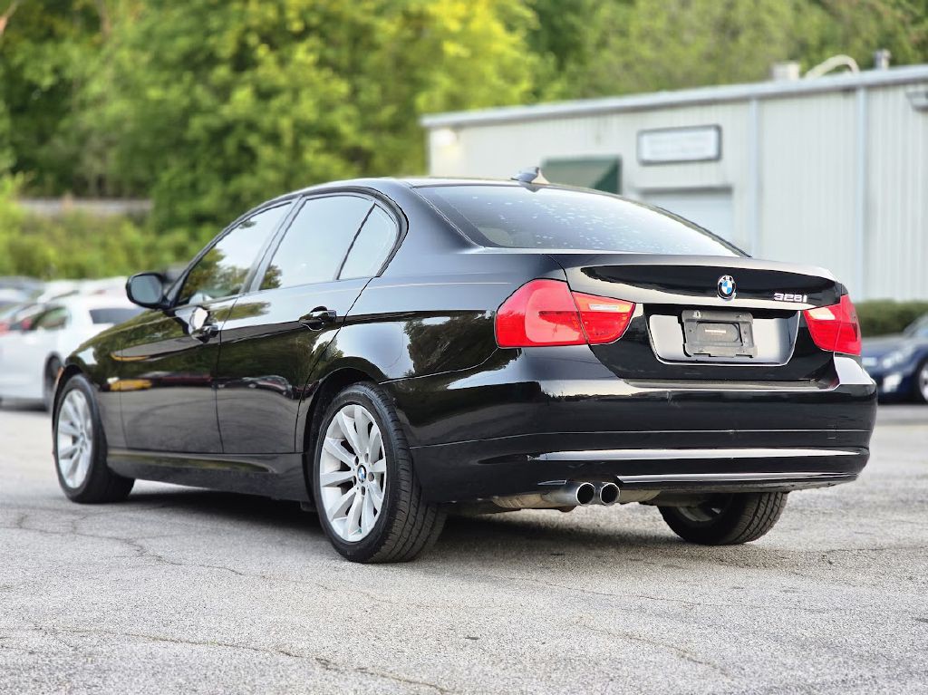 2009 BMW 3 Series Image 5