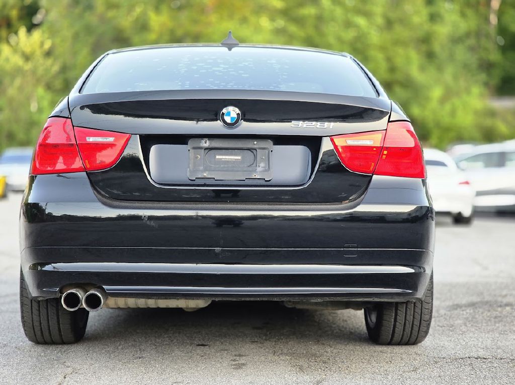 2009 BMW 3 Series Image 7