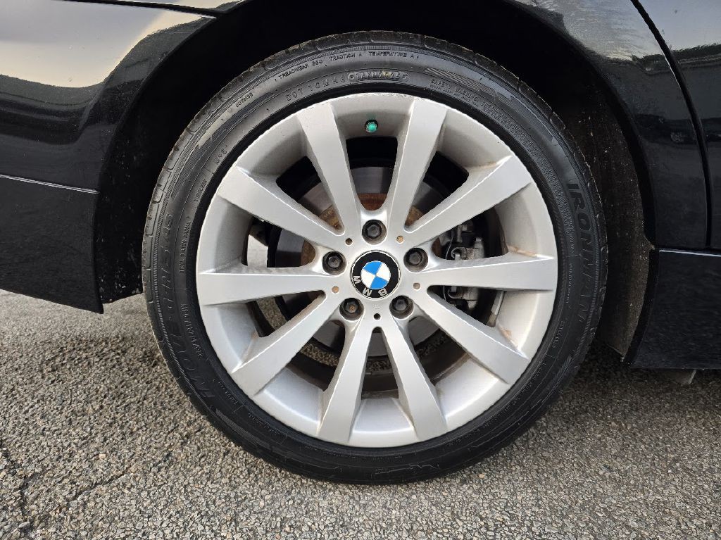 2009 BMW 3 Series Image 14