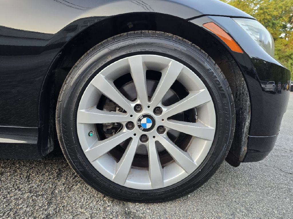 2009 BMW 3 Series Image 15