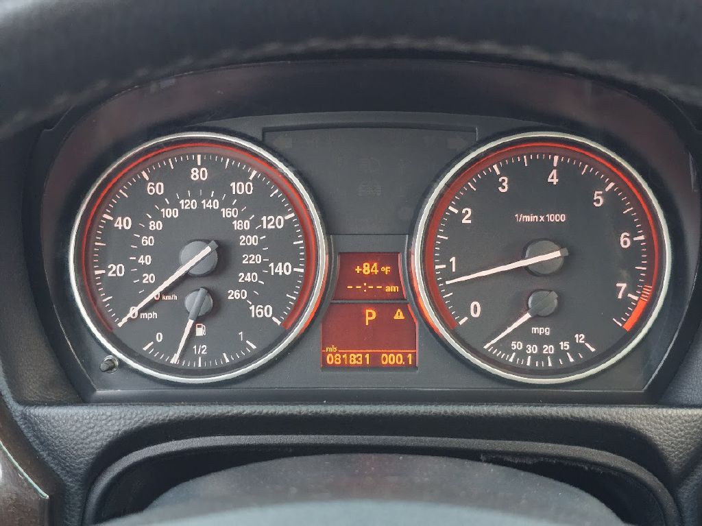 2009 BMW 3 Series Image 25