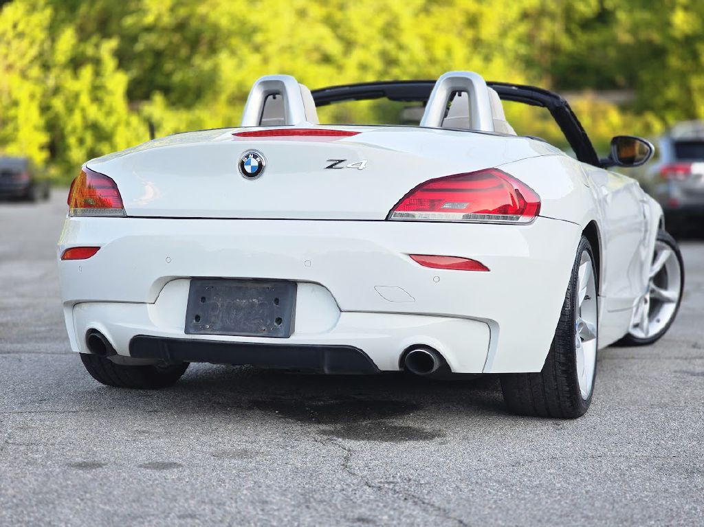 2011 BMW Z4 Image 5