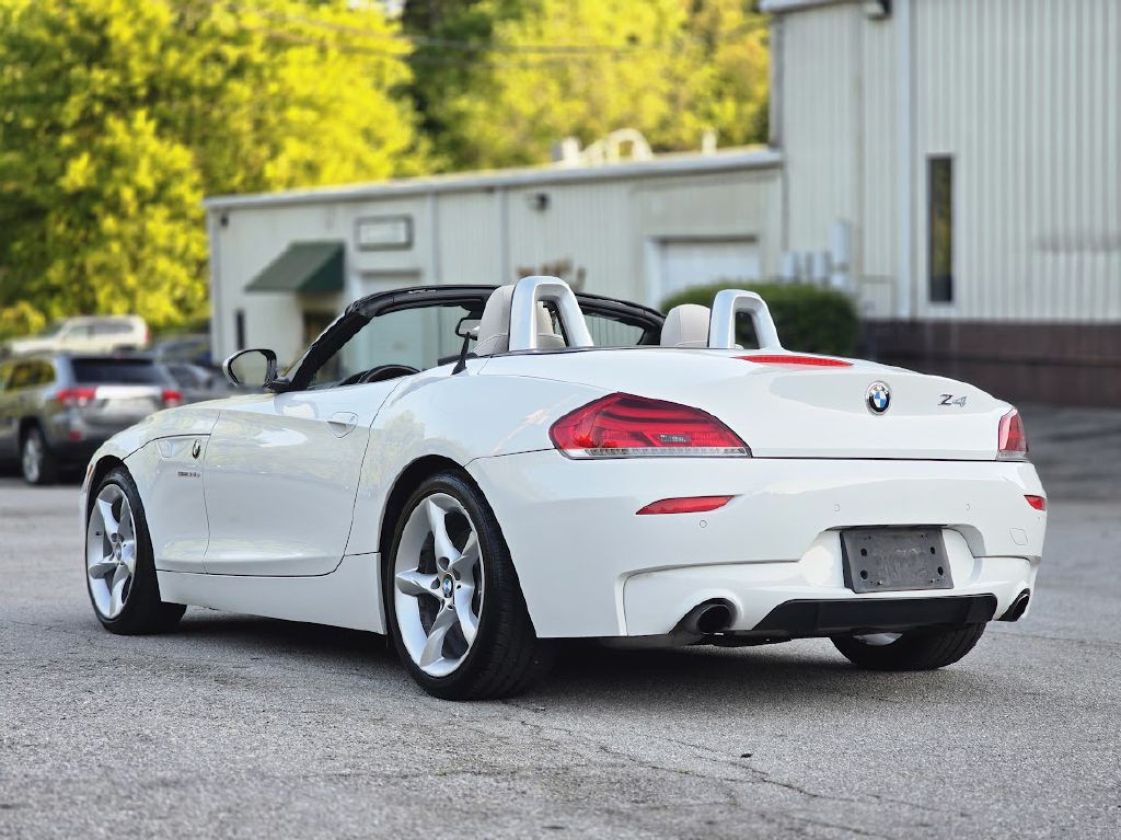 2011 BMW Z4 Image 9