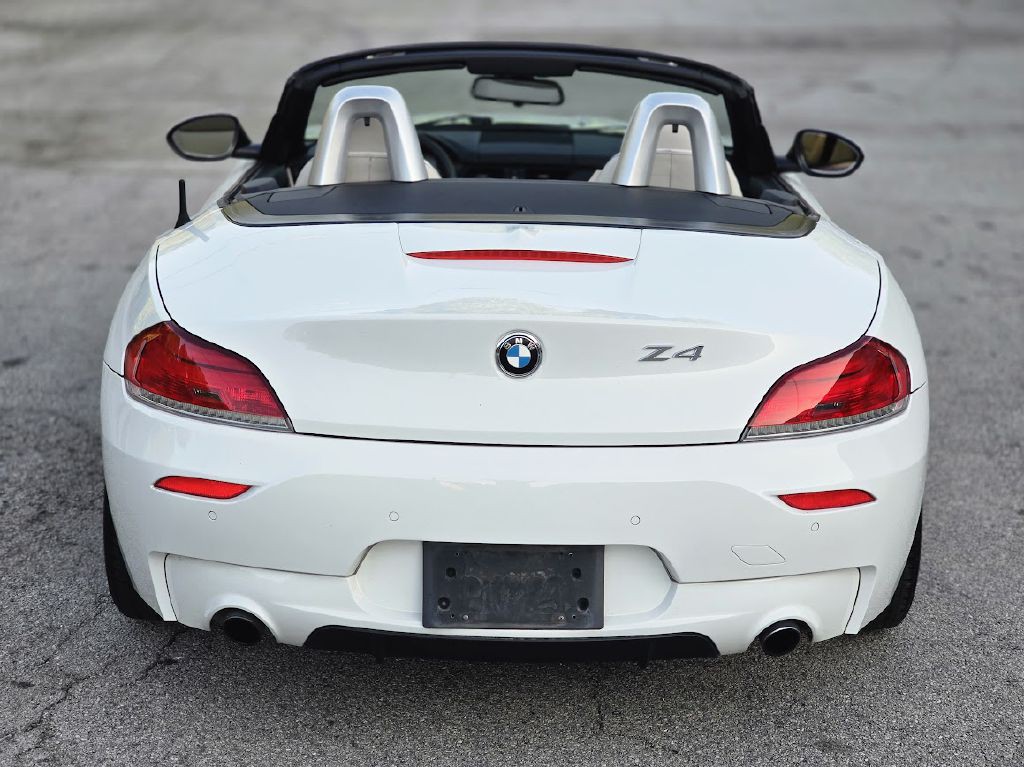 2011 BMW Z4 Image 12