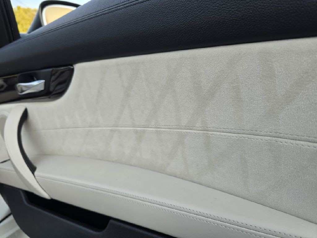 2011 BMW Z4 Image 30