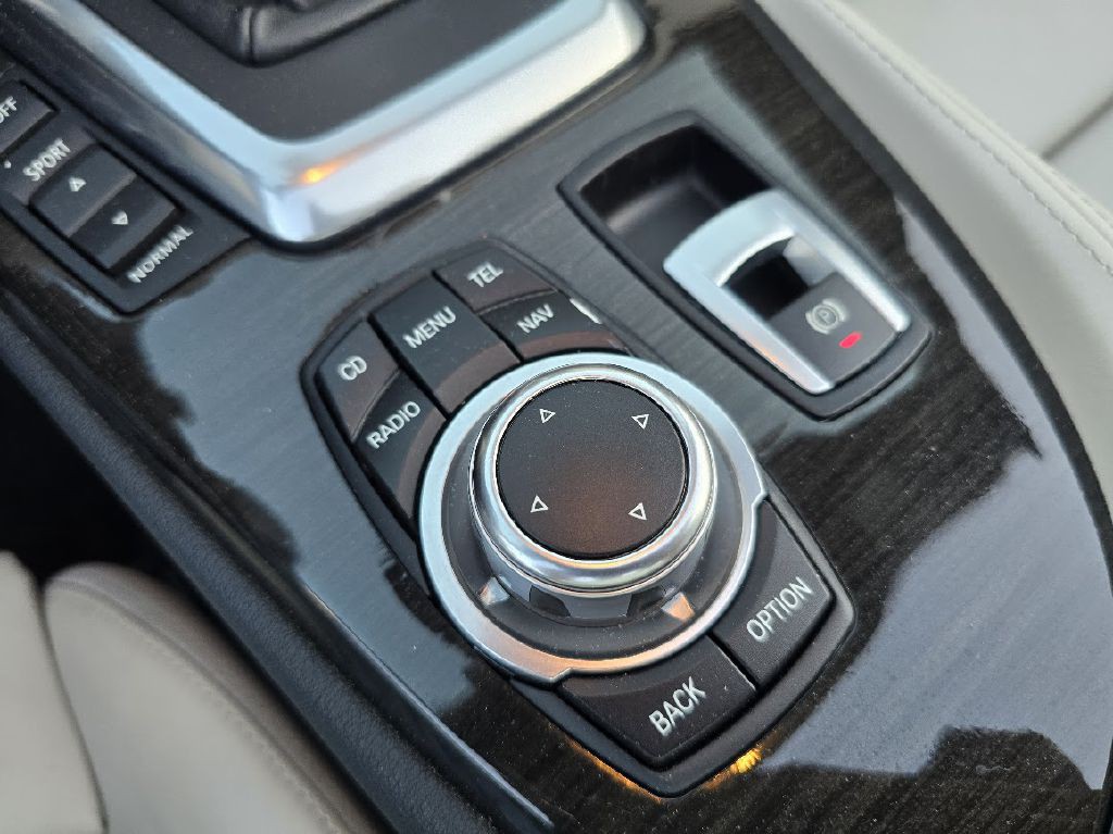 2011 BMW Z4 Image 33