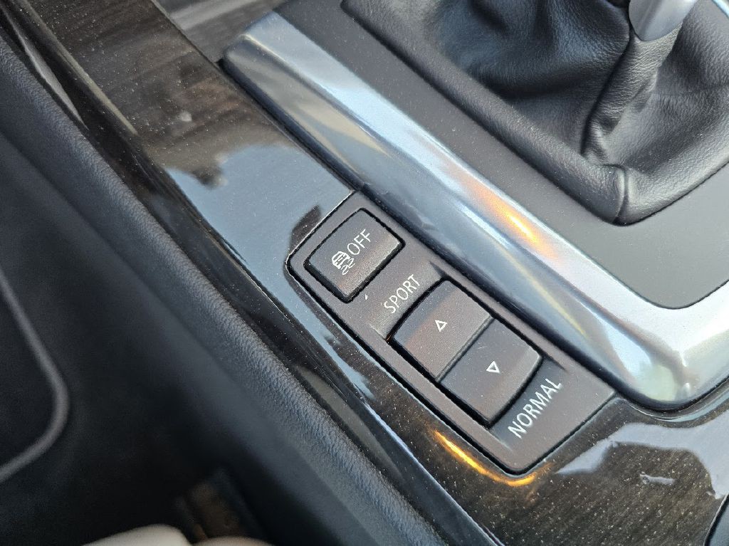 2011 BMW Z4 Image 34