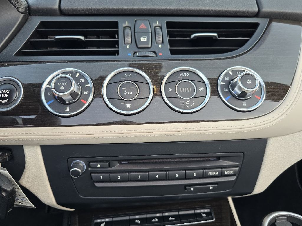 2011 BMW Z4 Image 37