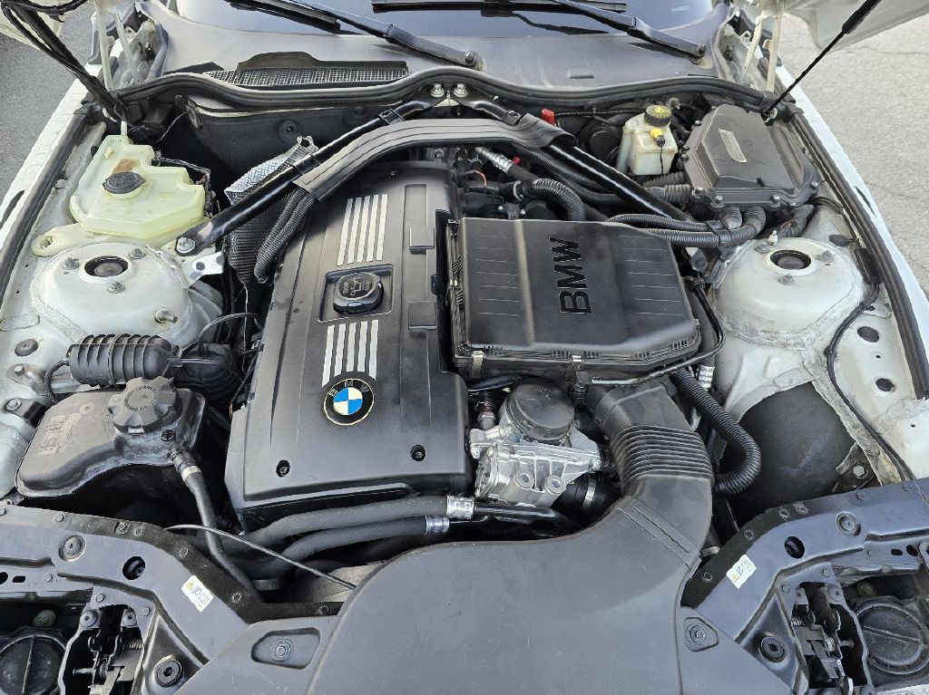 2011 BMW Z4 Image 41