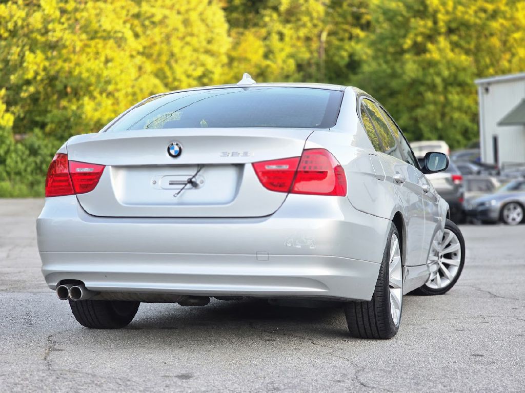 2009 BMW 3 Series Image 3