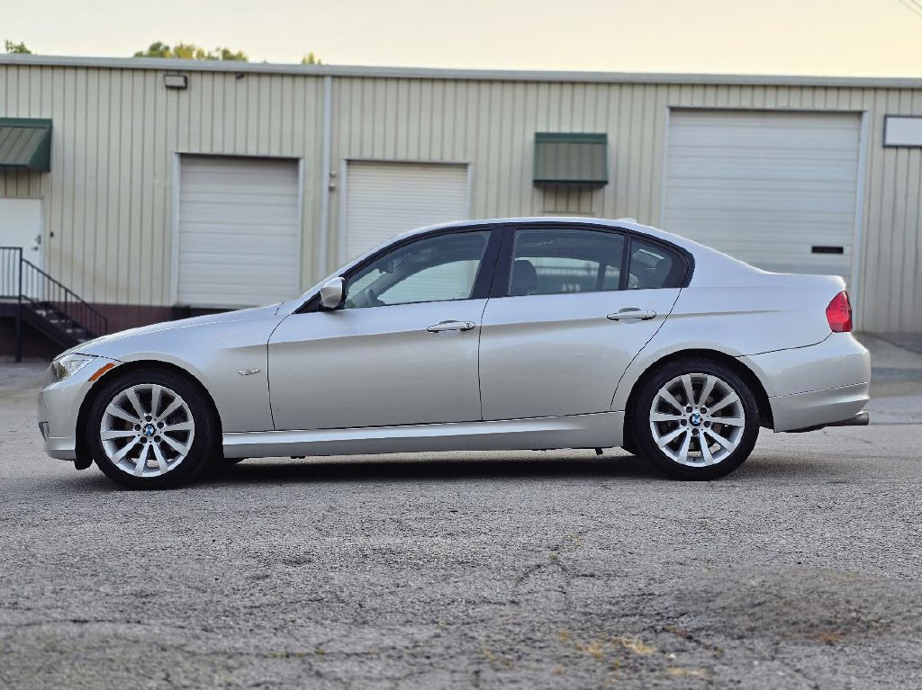 2009 BMW 3 Series Image 4