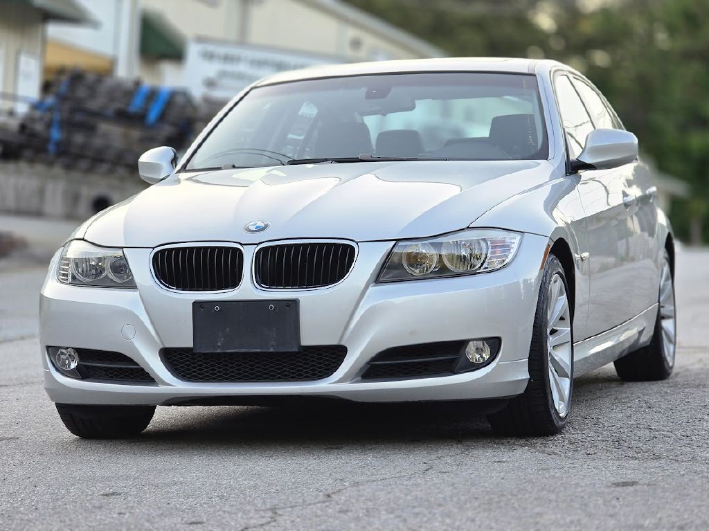 2009 BMW 3 Series Image 16