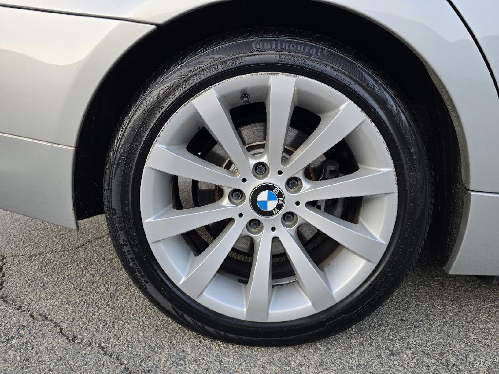 2009 BMW 3 Series Image 19