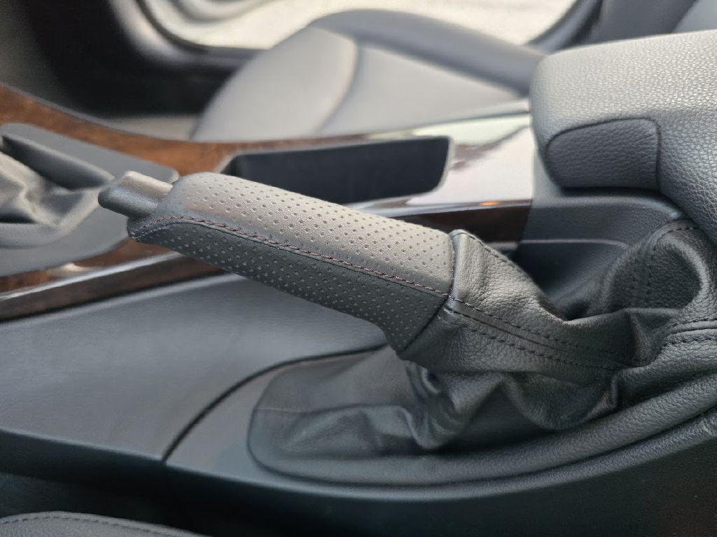 2009 BMW 3 Series Image 38