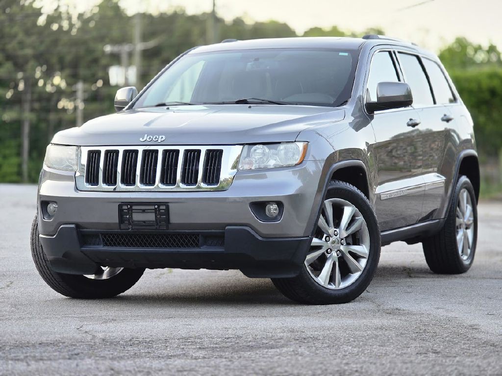 2013 Jeep Grand Cherokee Image 1