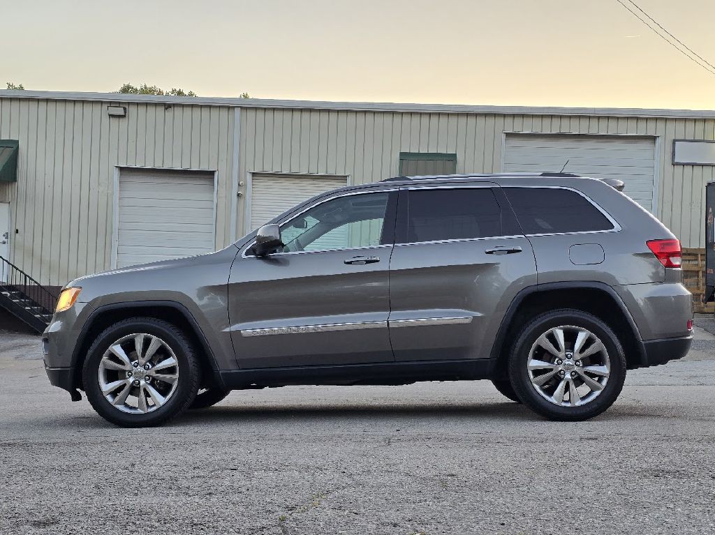 2013 Jeep Grand Cherokee Image 3