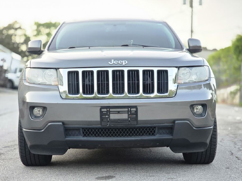 2013 Jeep Grand Cherokee Image 11