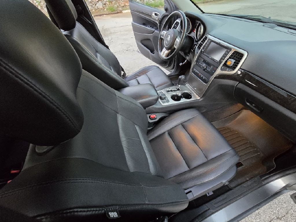 2013 Jeep Grand Cherokee Image 30