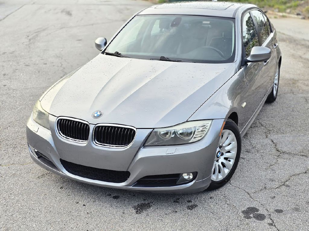 2009 BMW 3 Series Image 2