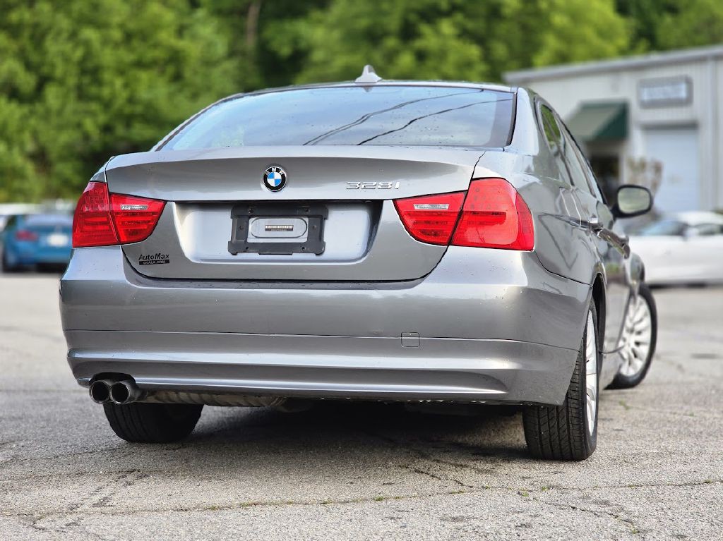 2009 BMW 3 Series Image 3