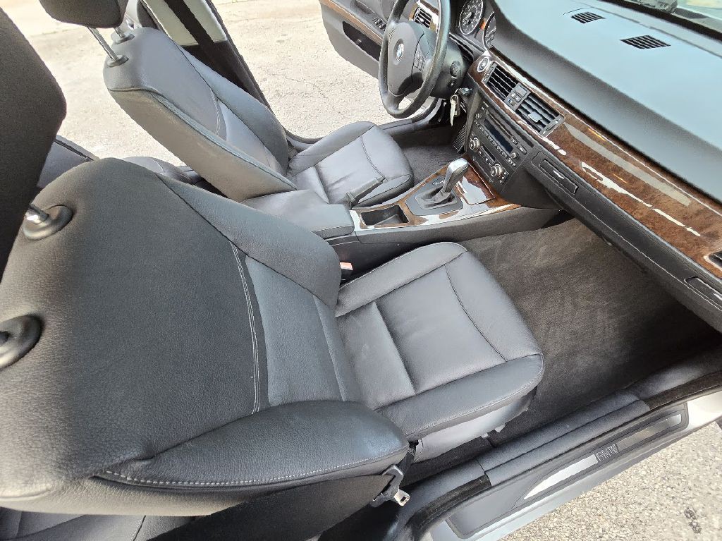 2009 BMW 3 Series Image 20