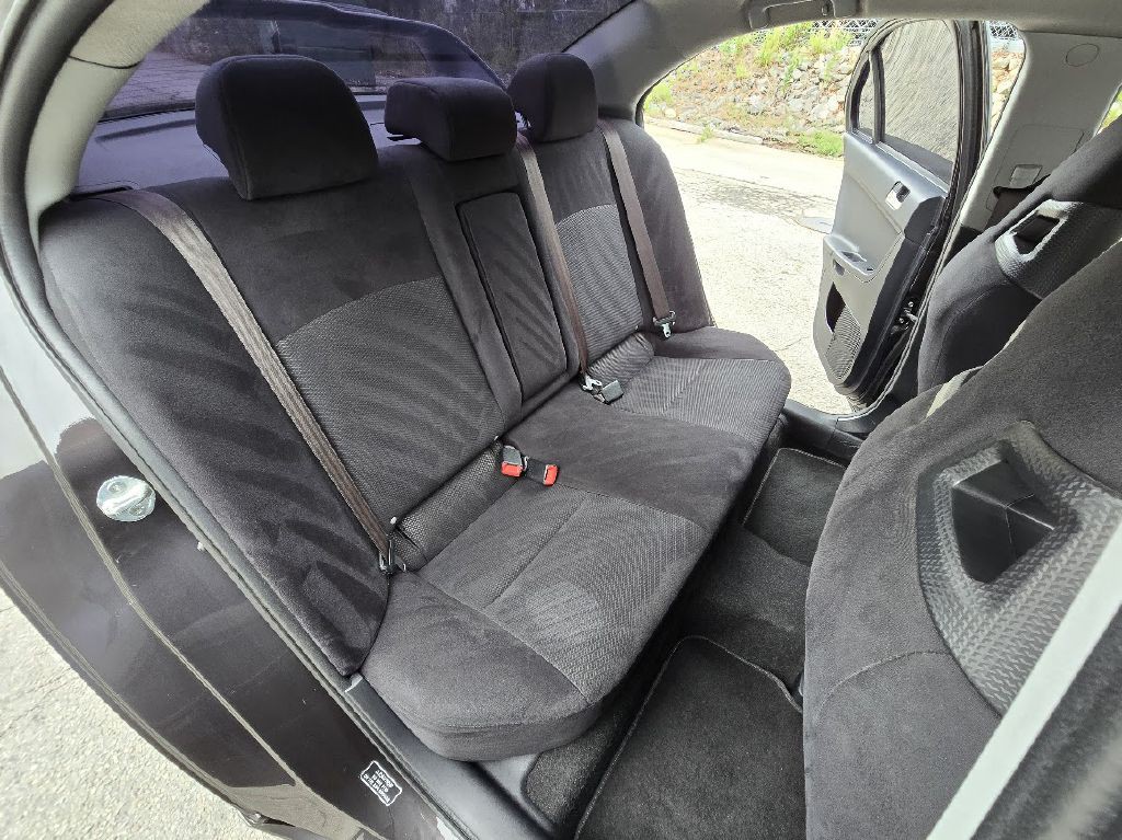 2014 Mitsubishi Lancer Image 31