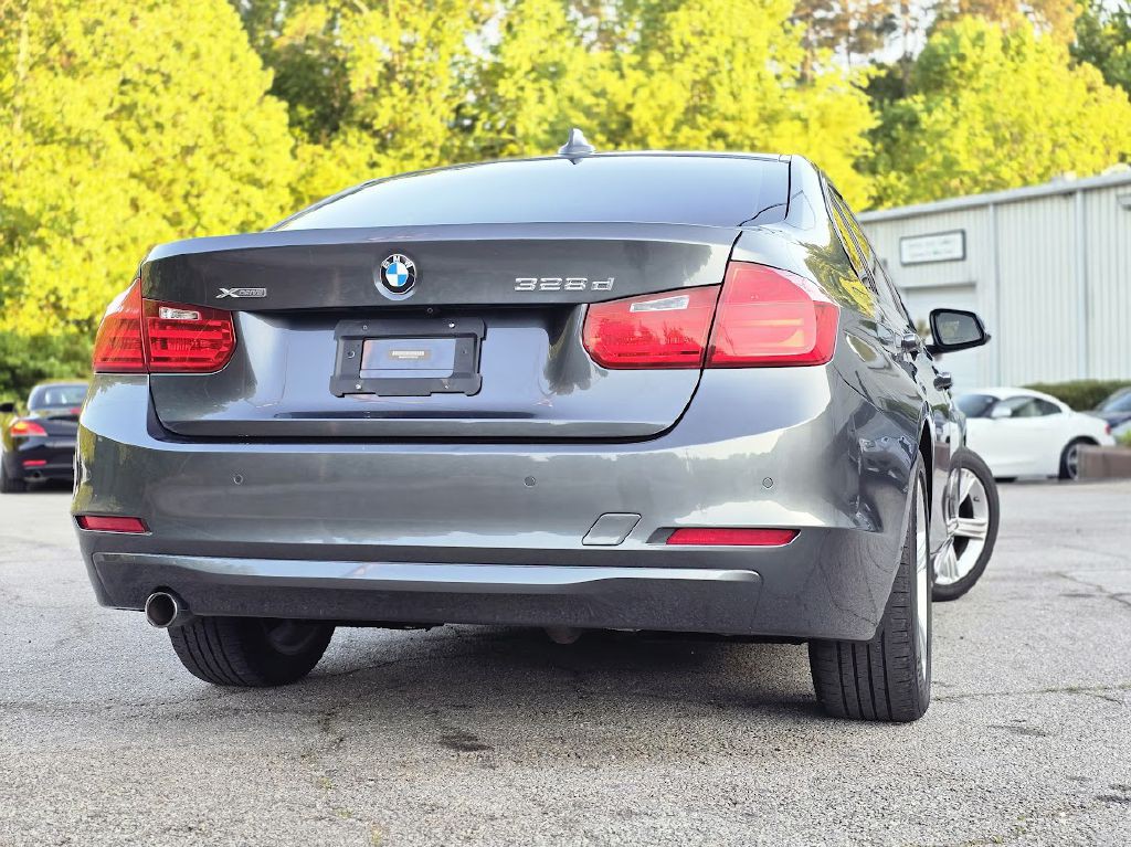 2015 BMW 3 Series Image 3