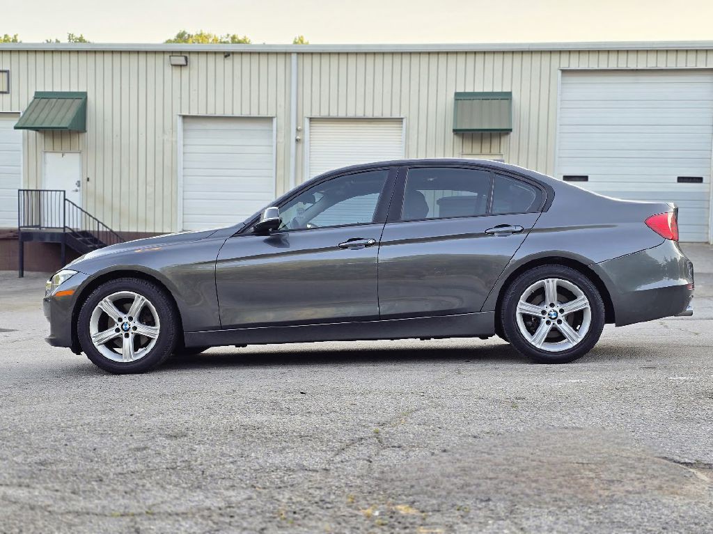 2015 BMW 3 Series Image 4