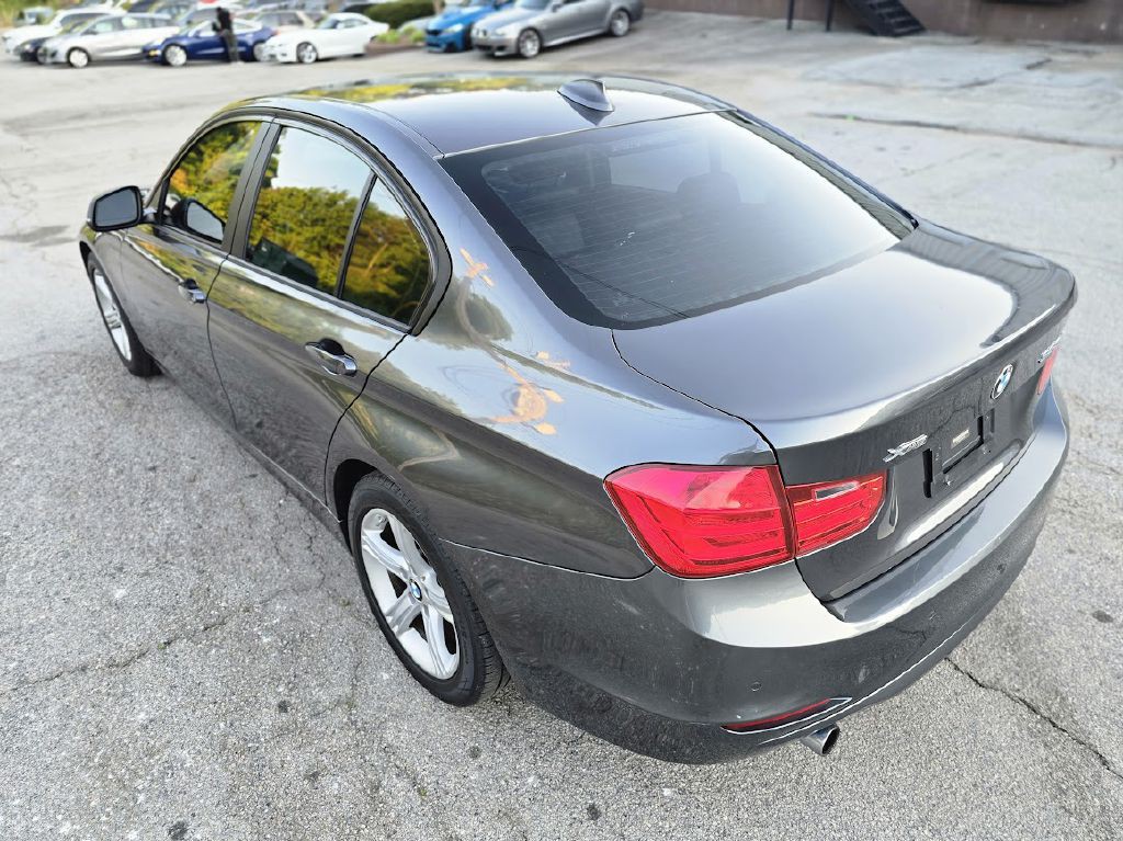2015 BMW 3 Series Image 6
